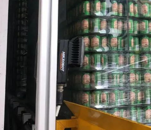 百年青啤邂逅智能制造！?？禉C器人為青島啤酒注入智造新活力